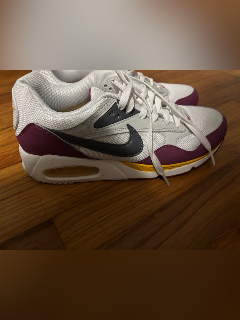 Nike women’s Air Max